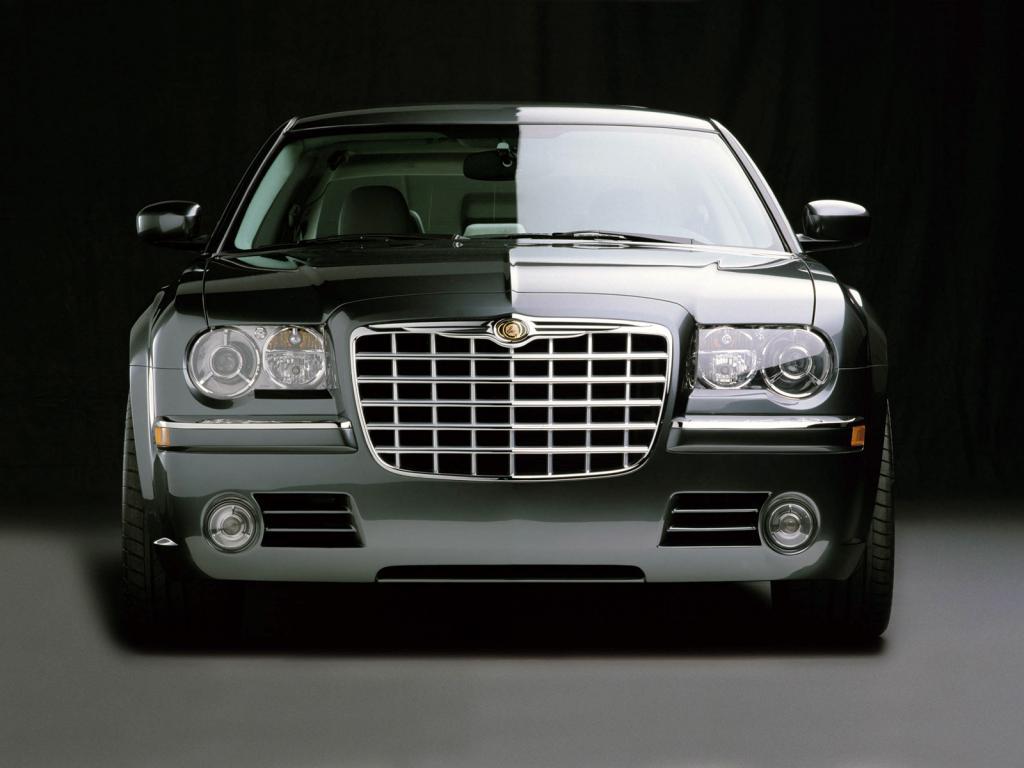 Chrysler 300 touring sedan #3