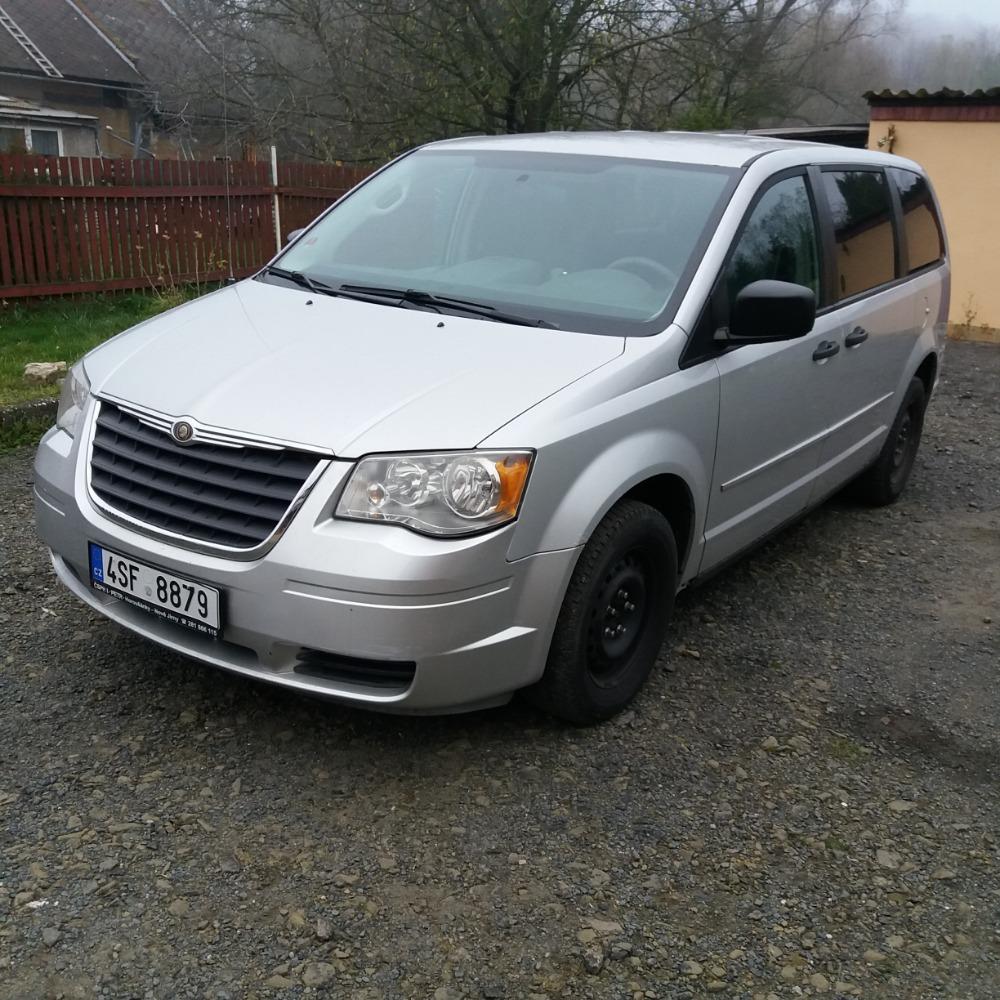 Chrysler town country v